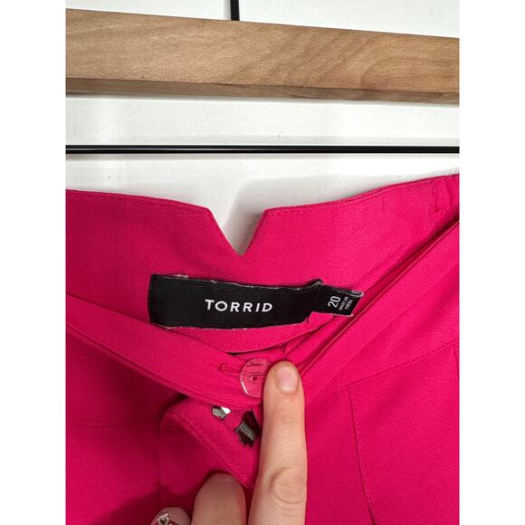 Torrid Pink Wide Leg Crepe Shorts Plus Size 20 Business Casual Barbiecore Dressy - Picture 9 of 12